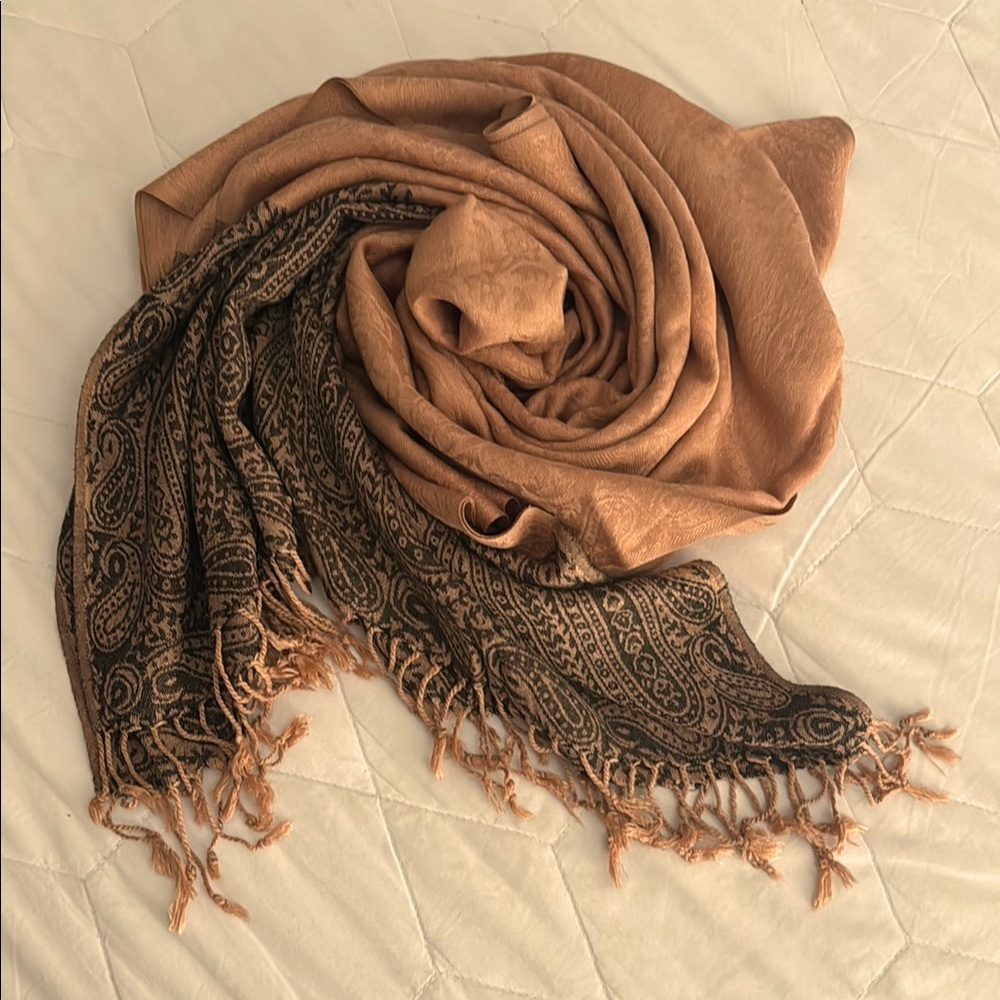 Paisley Jacquard Scarf